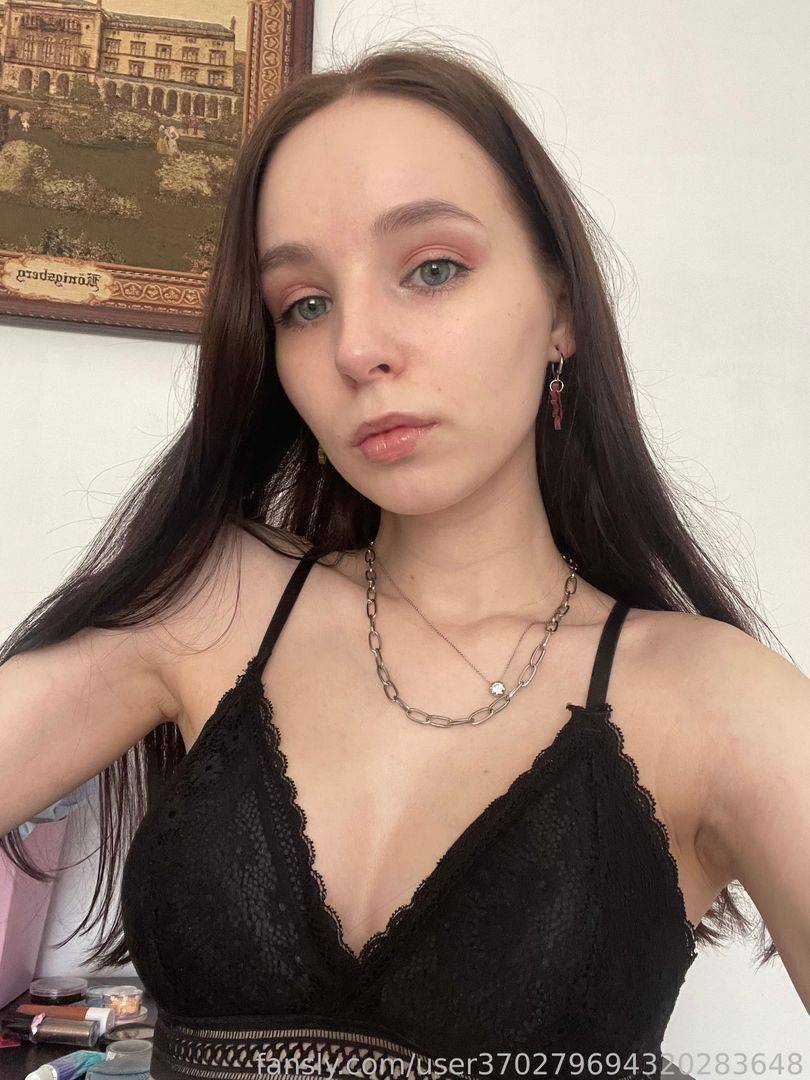 fansly Yarikka profile photo. Yarikka 35