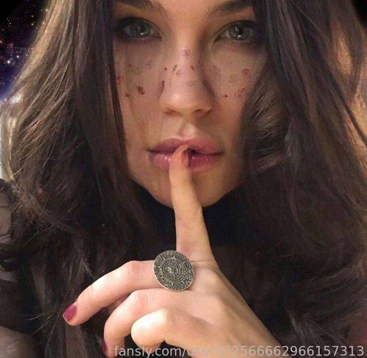 fansly Femdom Goddess Teya  profile photo. Femdom Goddess Teya  1