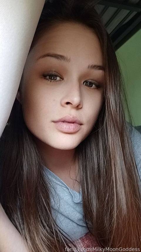 fansly MilkyMoonGoddess  profile photo. MilkyMoonGoddess  12