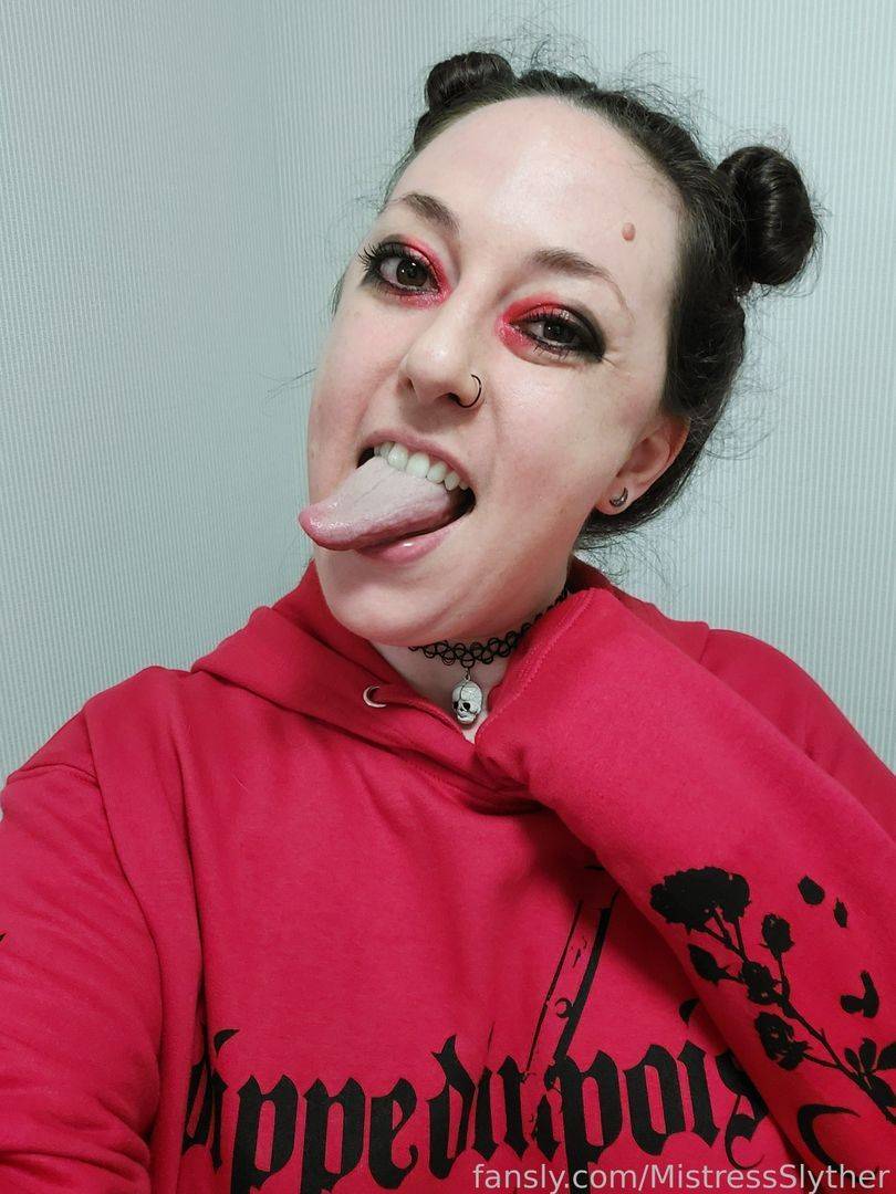 fansly MistressSlyther profile photo. MistressSlyther 16