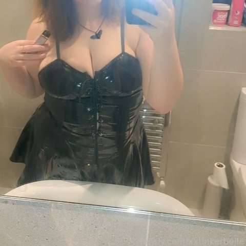 fansly cheri  profile photo. cheri  32