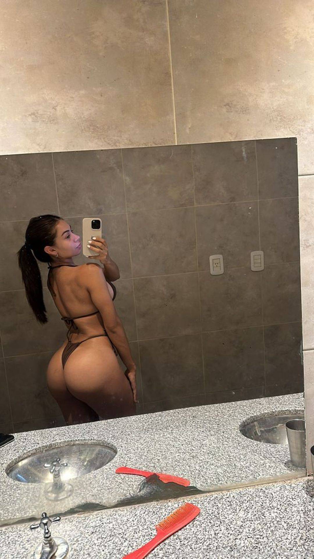 fansly Sophia 🍑 profile photo. Sophia 🍑 1