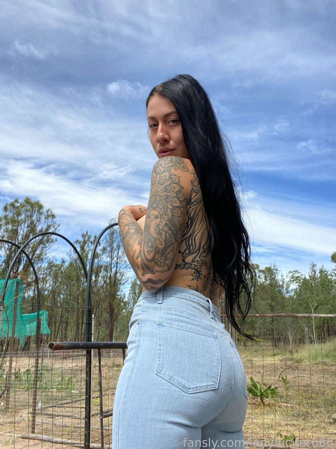 fansly Satans Cowgirl profile photo. Satans Cowgirl 12