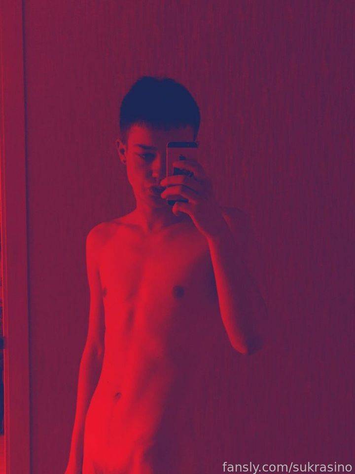 fansly sukrasino profile photo. sukrasino 16