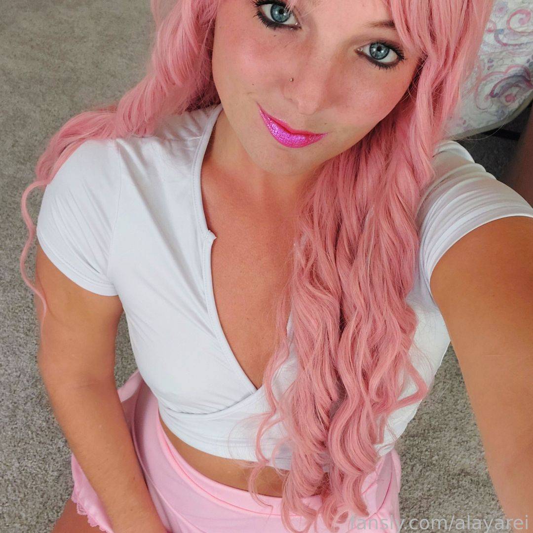 fansly alayarei profile photo. alayarei 1
