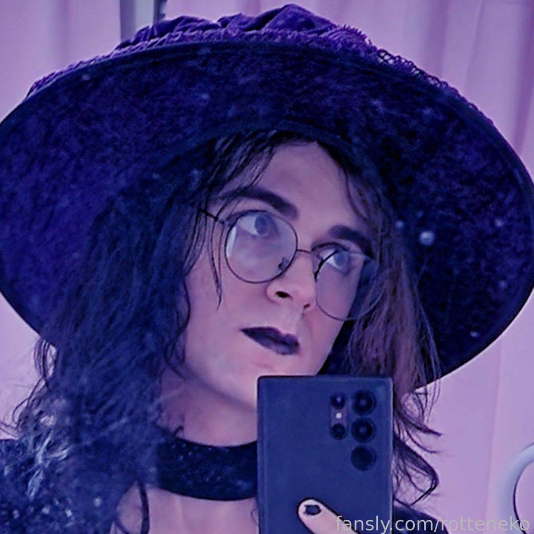 fansly clairedeloone profile photo. clairedeloone 3