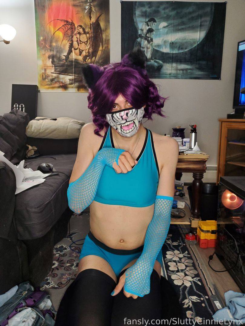 fansly SluttyCinnieLynx profile photo. SluttyCinnieLynx 17