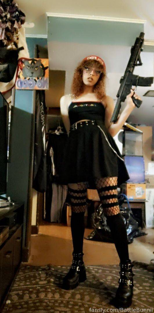 fansly BattleBunnii profile photo. BattleBunnii 16