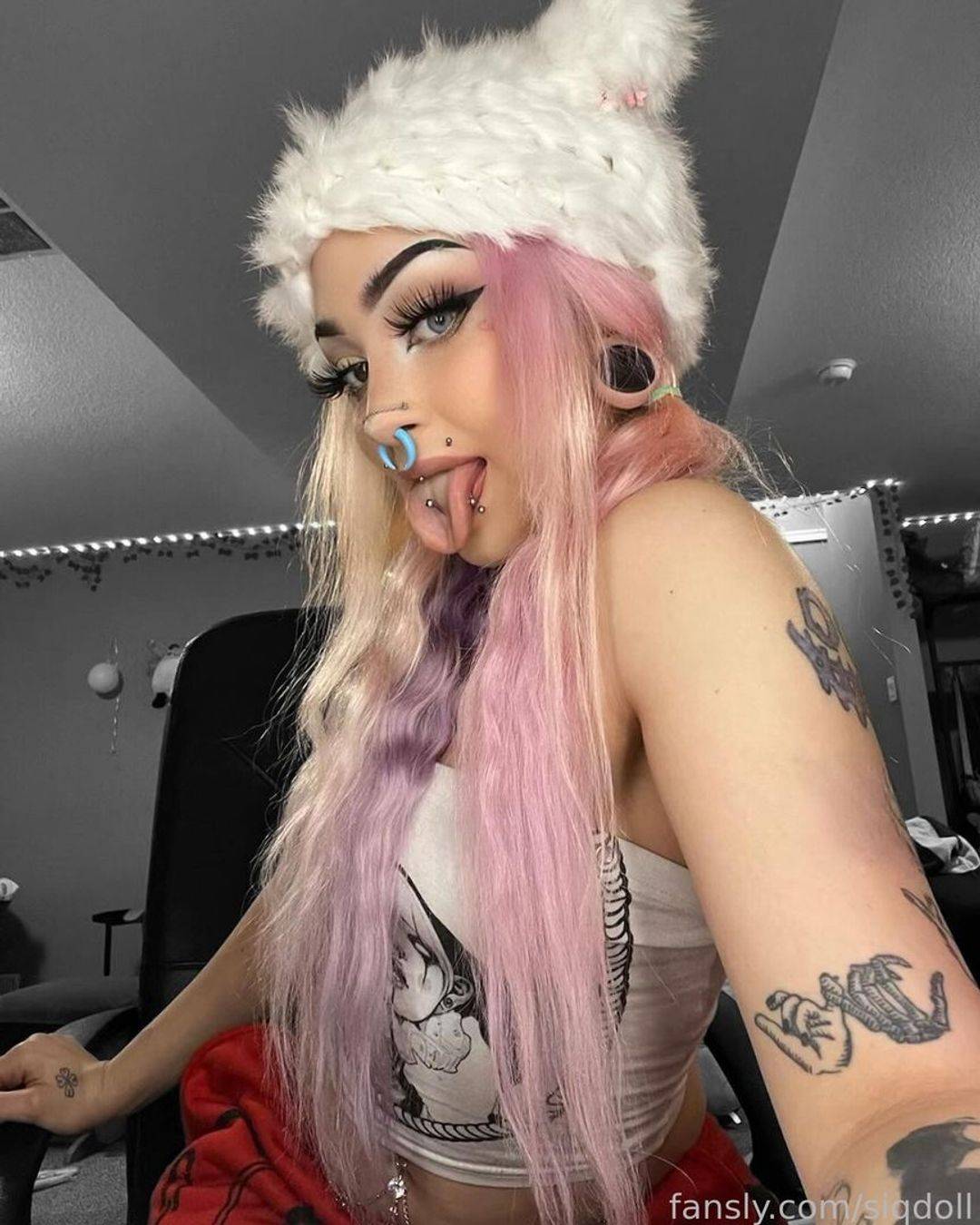 fansly ♡ Siq ♡ profile photo. ♡ Siq ♡ 22