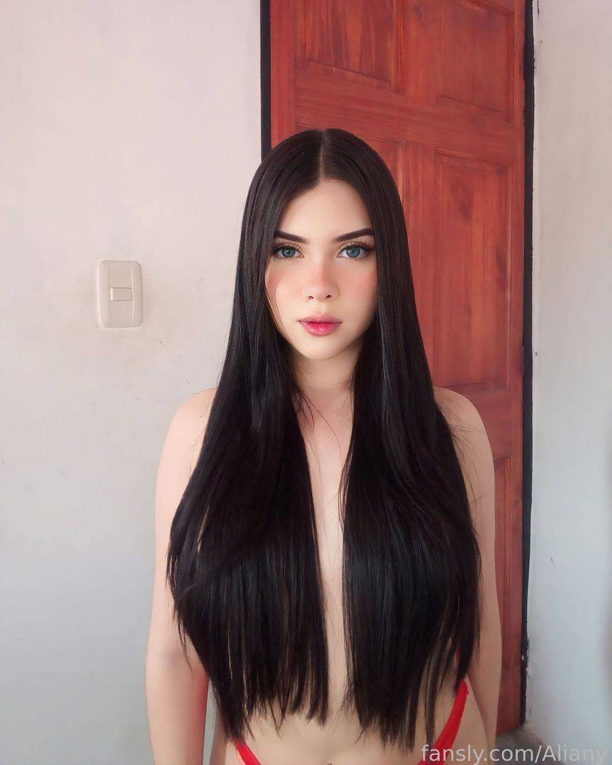 fansly Aliany profile photo. Aliany 17