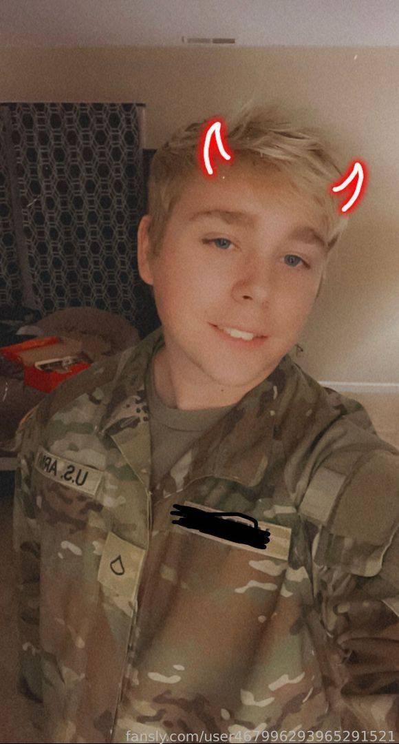 fansly Cysphinx profile photo. Cysphinx 23