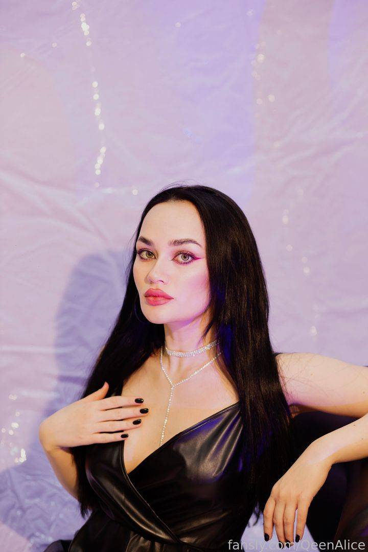 fansly QeenAlice profile photo. QeenAlice 32