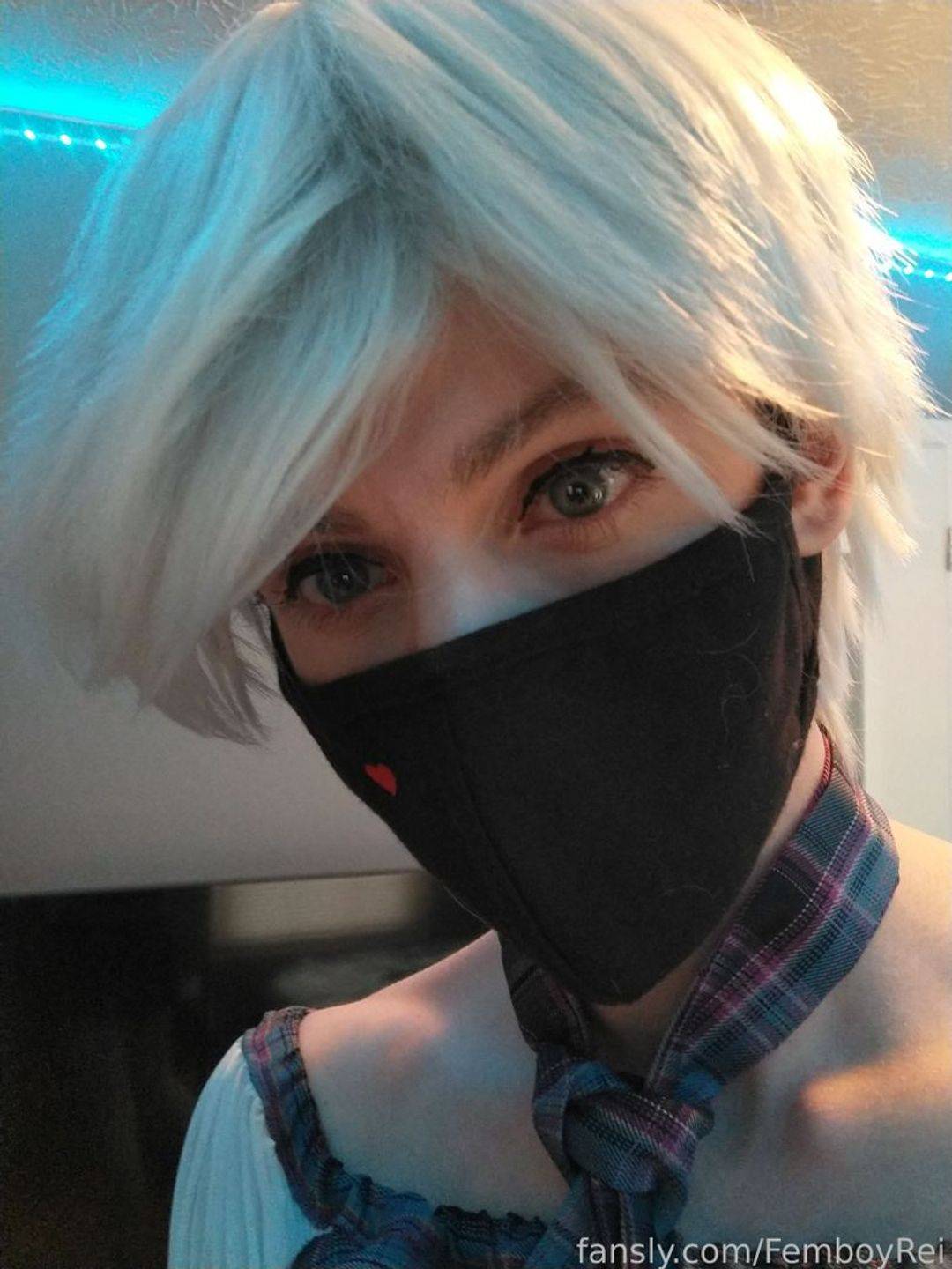 fansly FemboyRei profile photo. FemboyRei 32