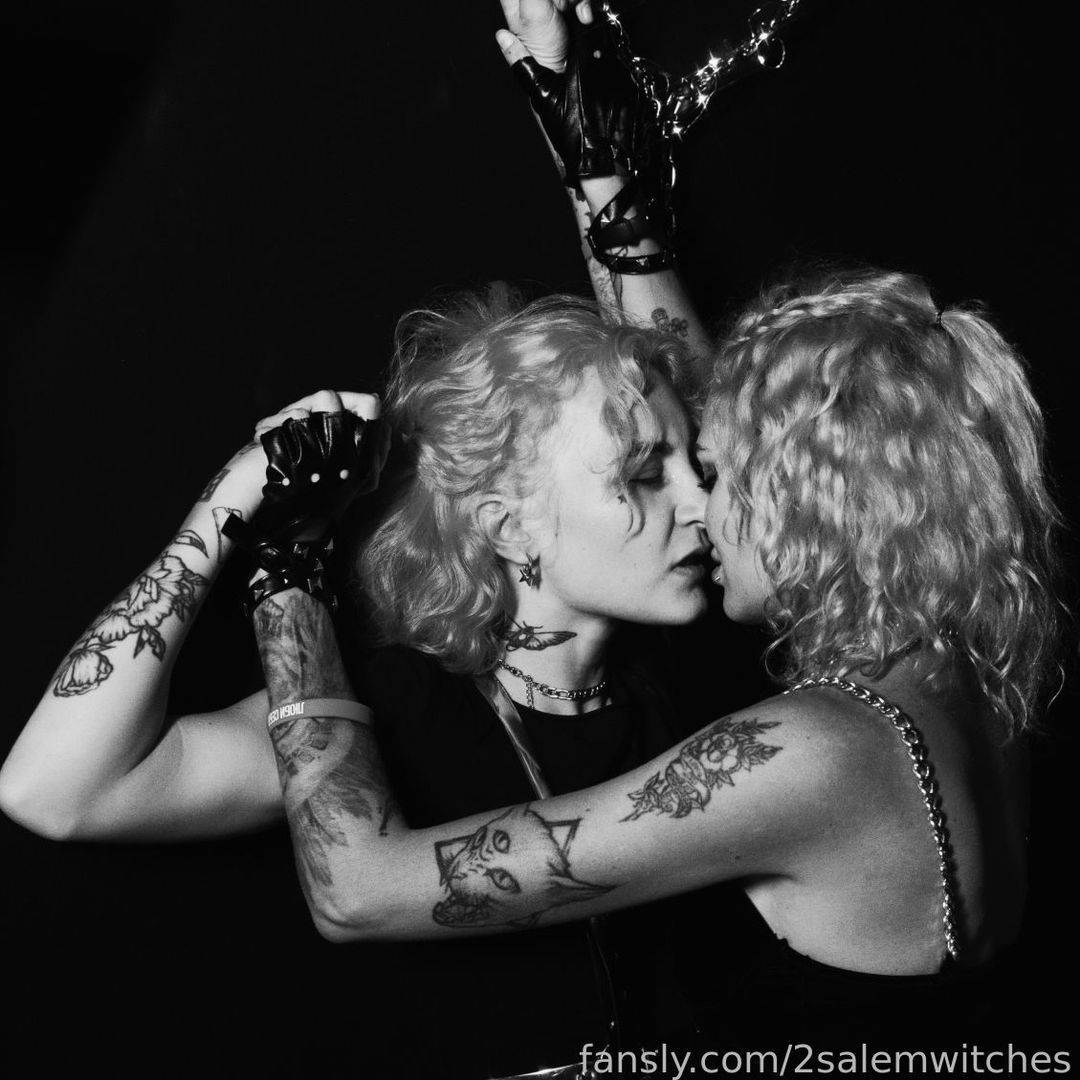 fansly 2SalemWitches profile photo. 2SalemWitches 6