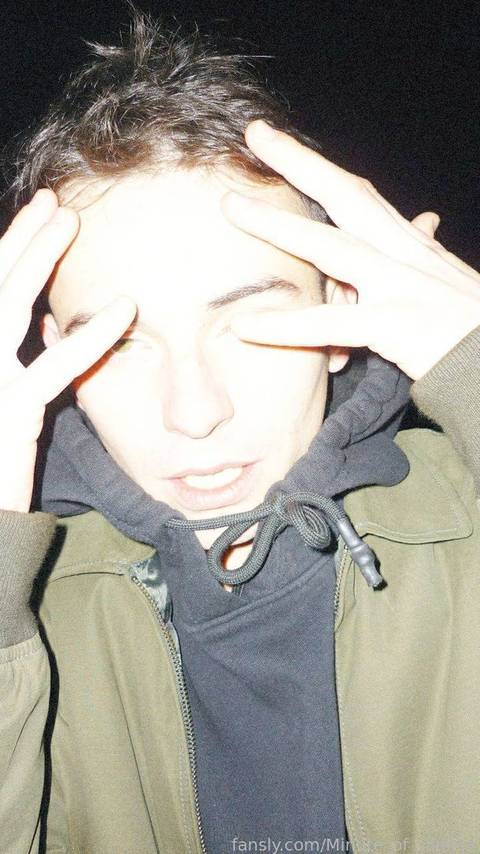 fansly Minute_of_silence profile photo. Minute_of_silence 19