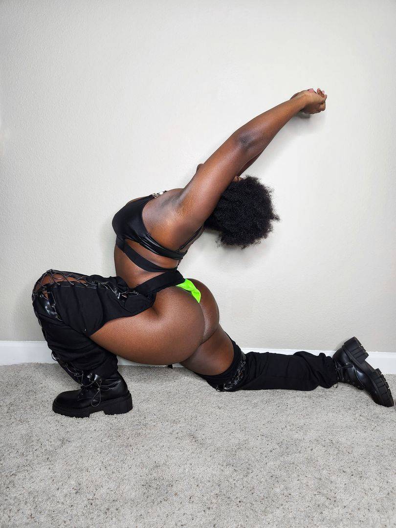 fansly blackraver profile photo. blackraver 7