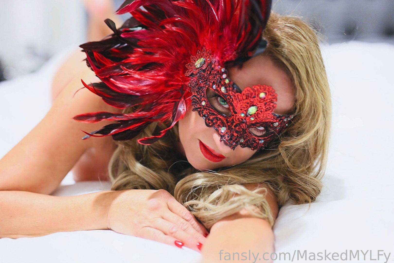 fansly MaskedMYLFy profile photo. MaskedMYLFy 3