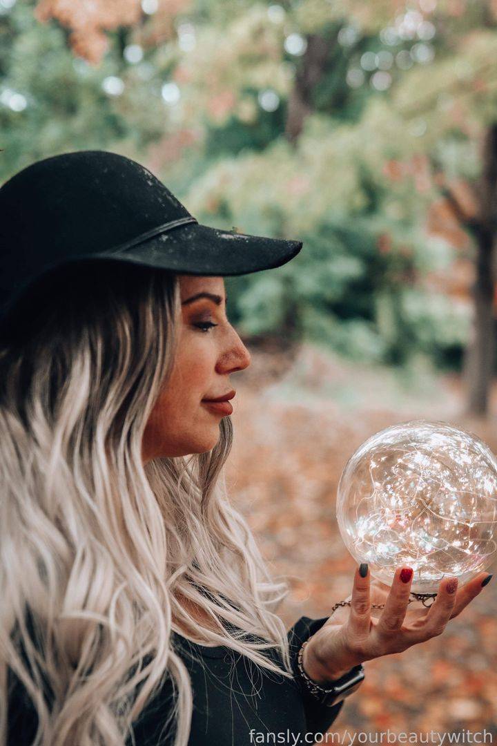 fansly Your Beauty Witch profile photo. Your Beauty Witch 22