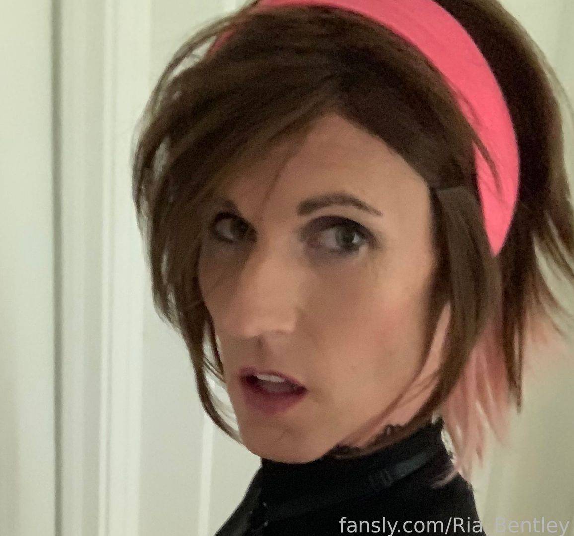 fansly Ria Bentley profile photo. Ria Bentley 36