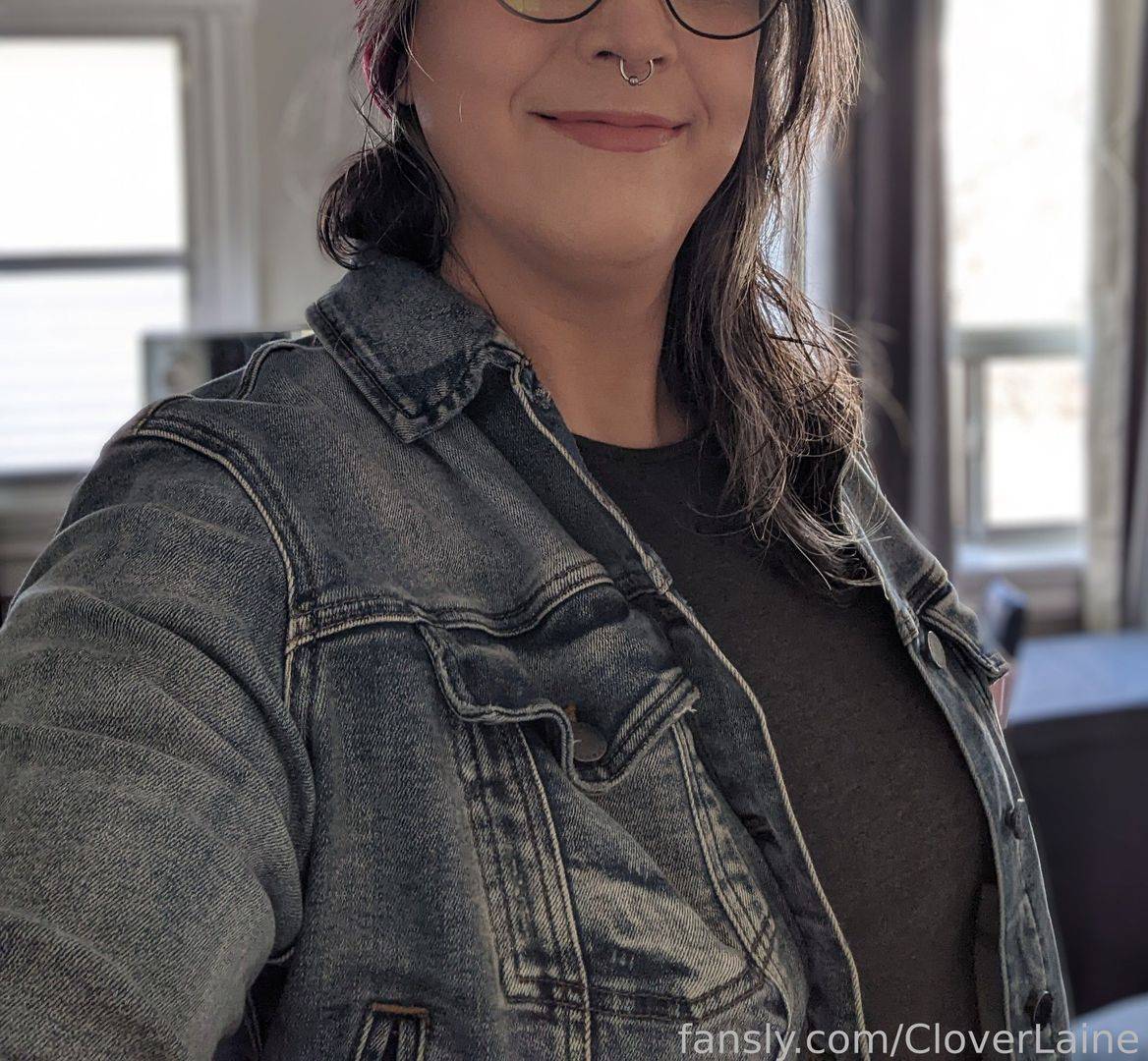 fansly CloverLaine profile photo. CloverLaine 6
