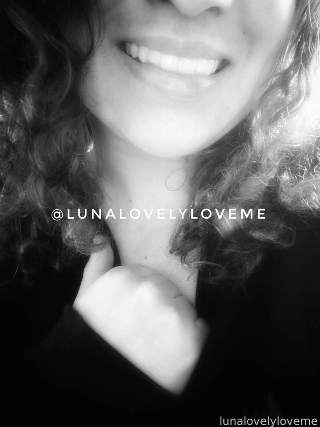 fansly Luna profile photo. Luna 1