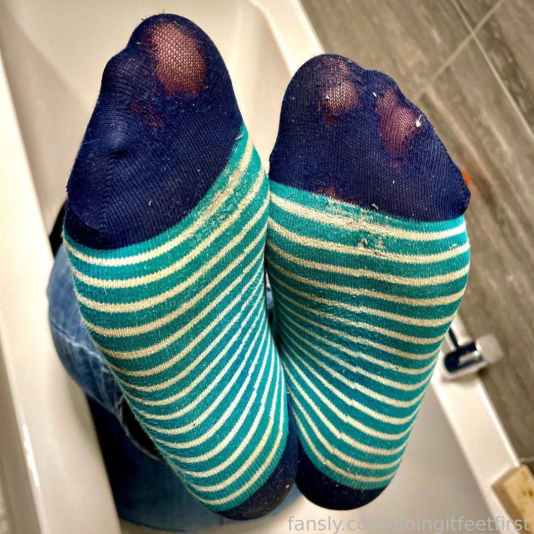 fansly doingitfeetfirst profile photo. doingitfeetfirst 24