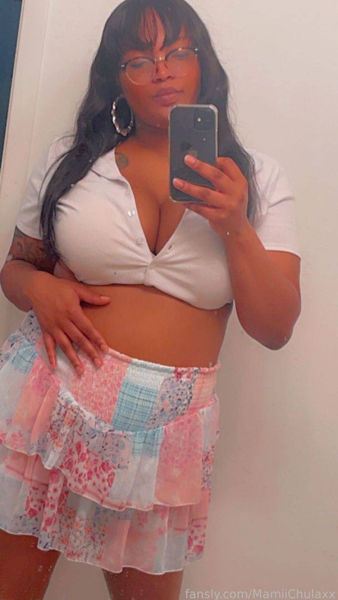 fansly MamiiChulaxx profile photo. MamiiChulaxx 21