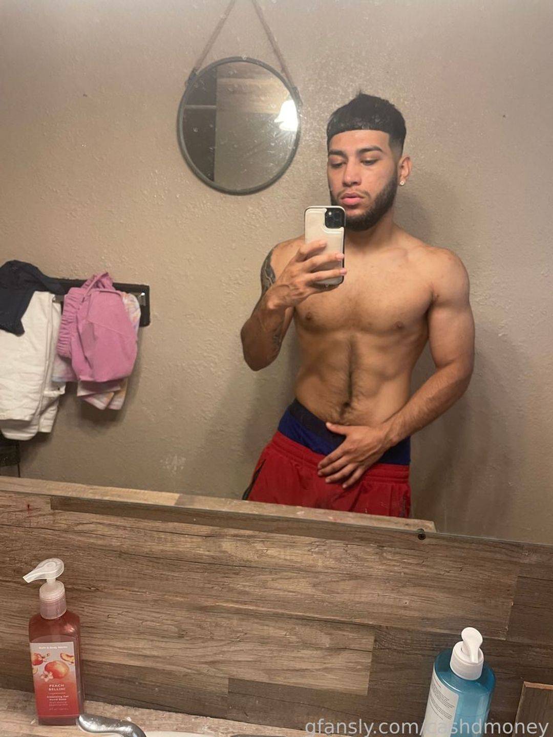 fansly MeskinLovesBunnies profile photo. MeskinLovesBunnies 33