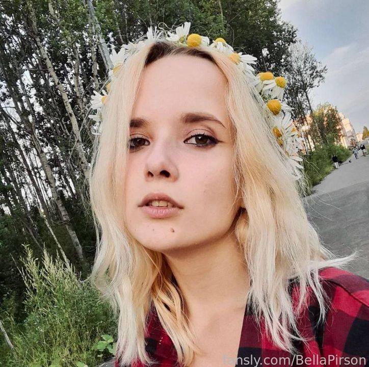fansly BellaPirson profile photo. BellaPirson 13