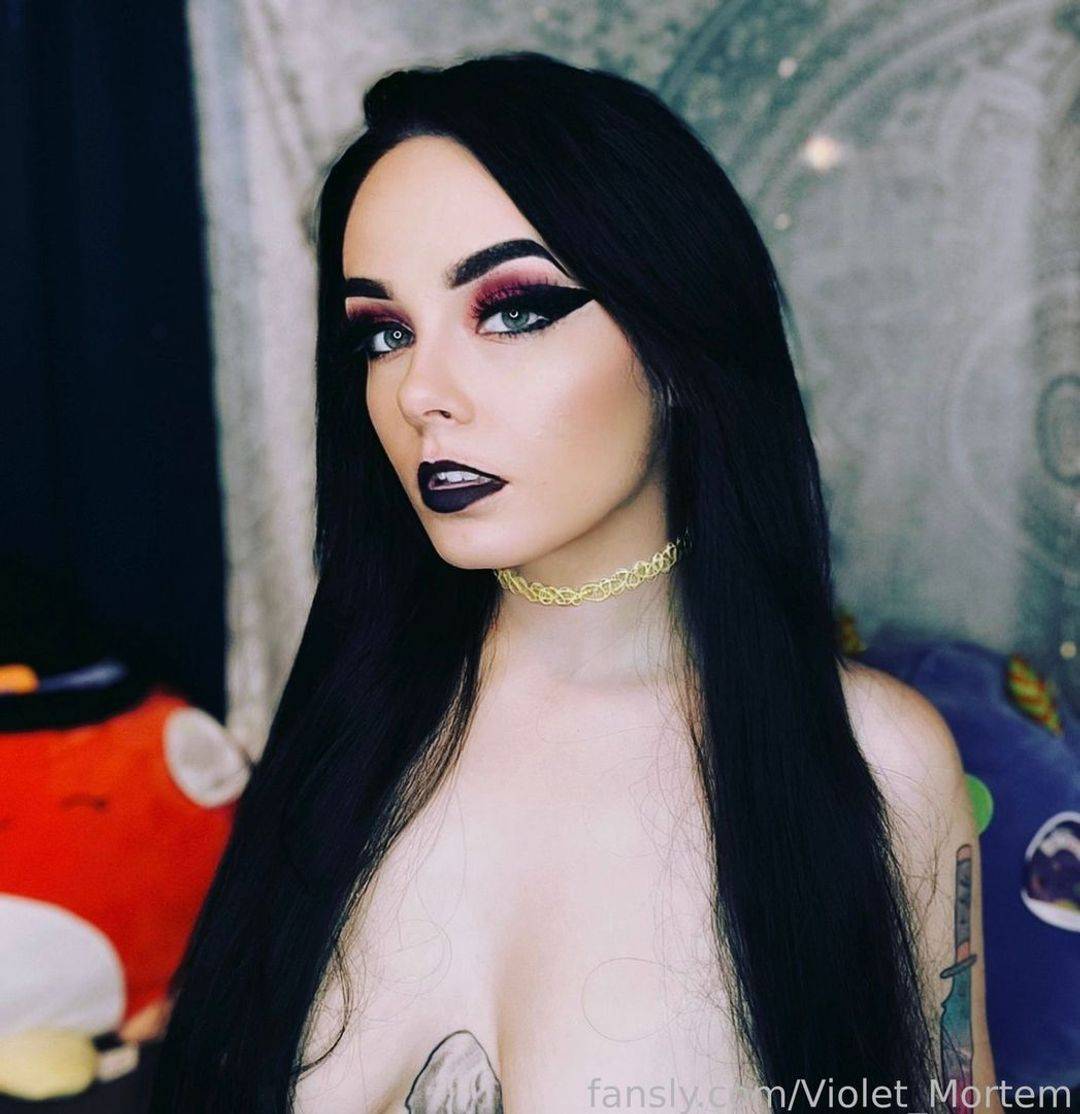 fansly Violet Mortem profile photo. Violet Mortem 3