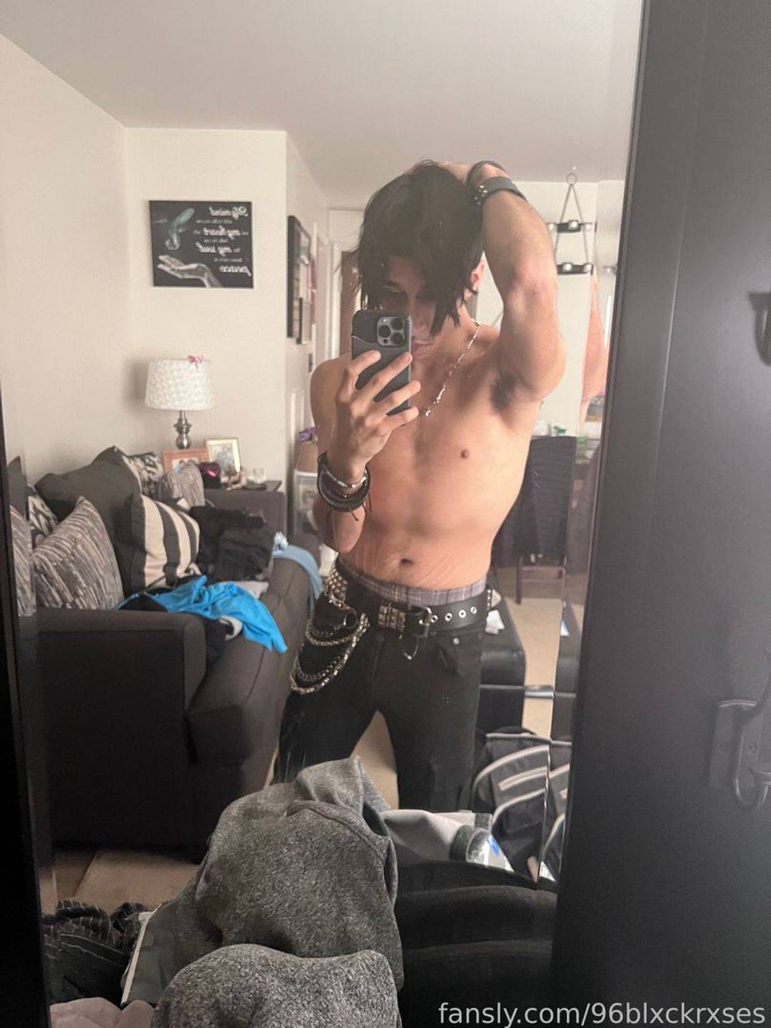 fansly 96blxckrxses profile photo. 96blxckrxses 25