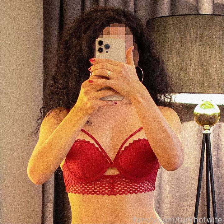 fansly Ceyda 🇹🇷 Hotwife profile photo. Ceyda 🇹🇷 Hotwife 21