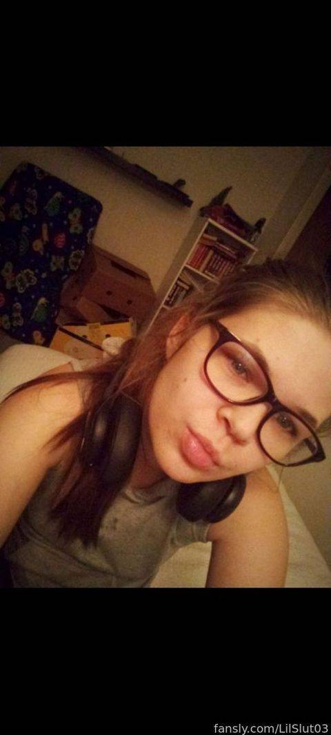 fansly LilSlut03 profile photo. LilSlut03 26