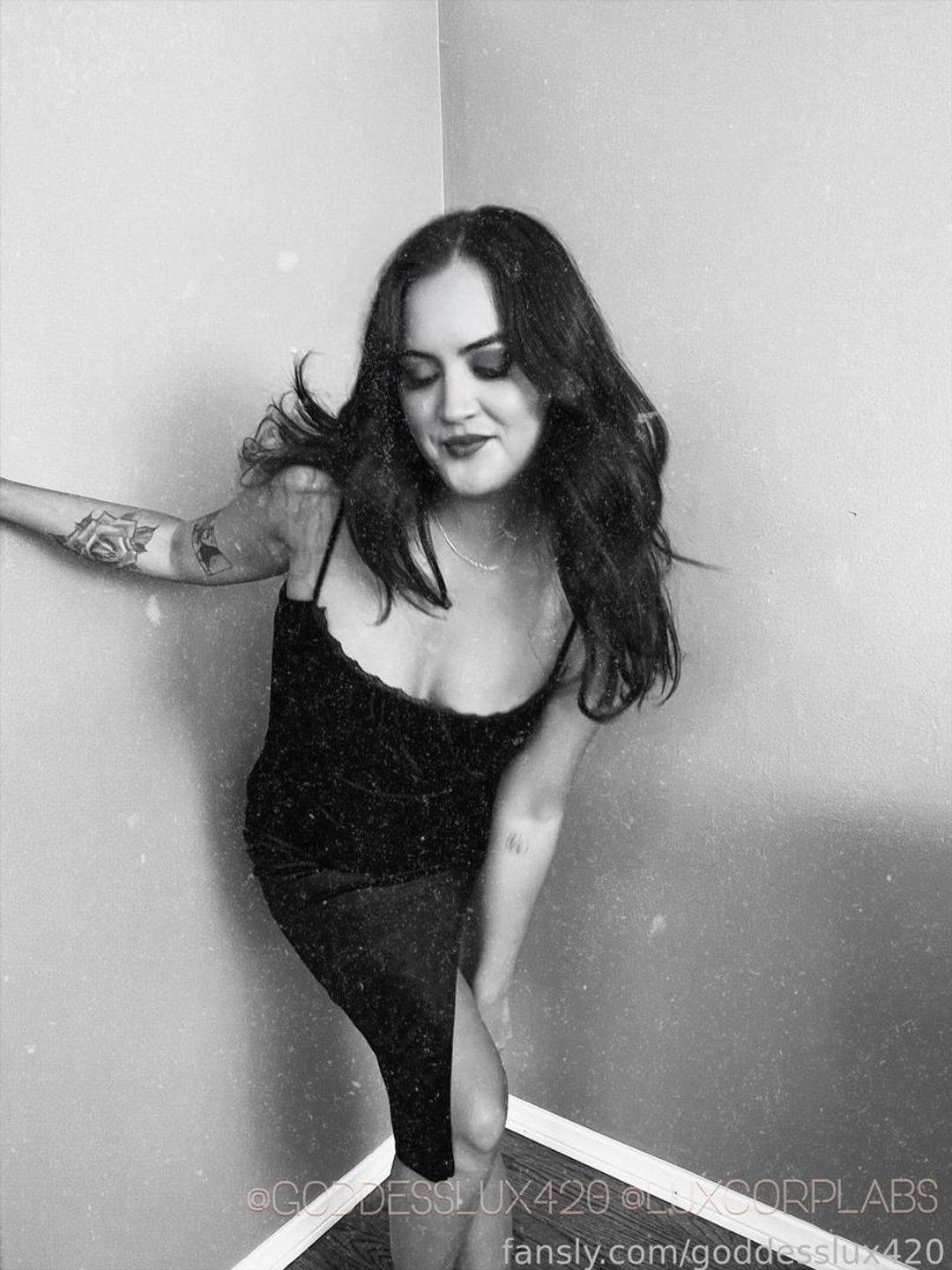 fansly Goddess Luxana profile photo. Goddess Luxana 19