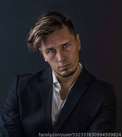 fansly ANDREI profile photo. ANDREI 34