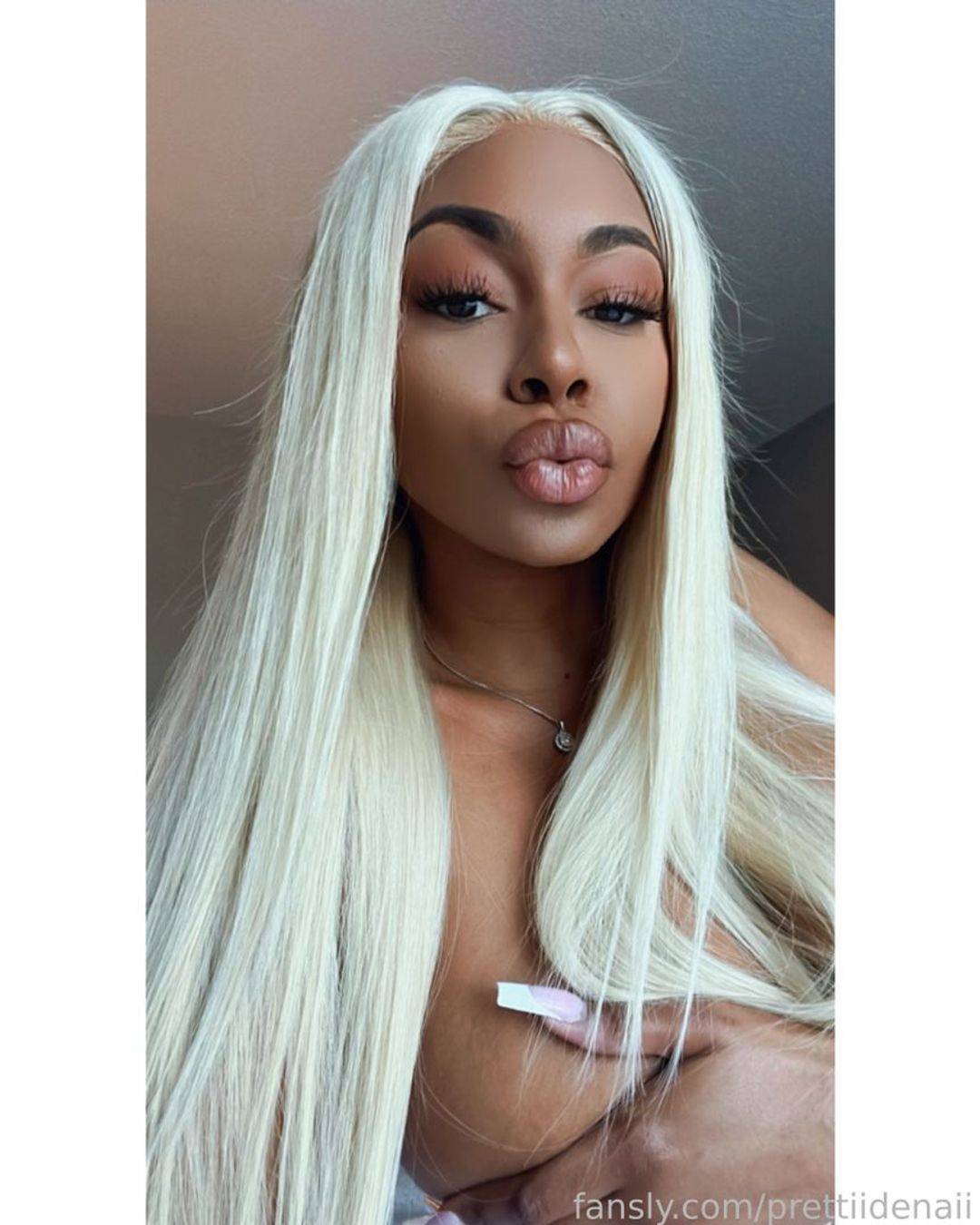 fansly Prettii Denaii profile photo. Prettii Denaii 30