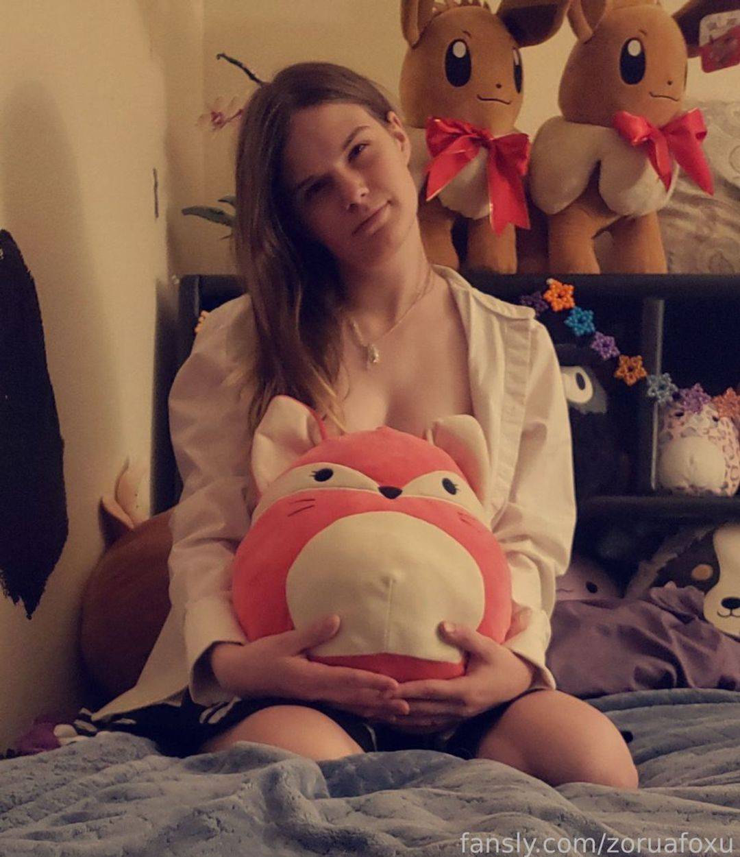 fansly Via profile photo. Via 31