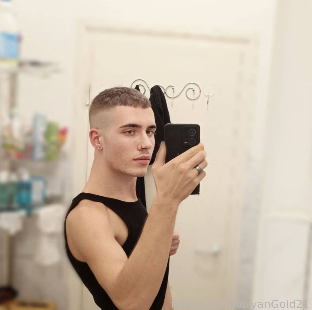 fansly 🅰🅳🆁🆈🅰🅽 GOLD profile photo. 🅰🅳🆁🆈🅰🅽 GOLD 8