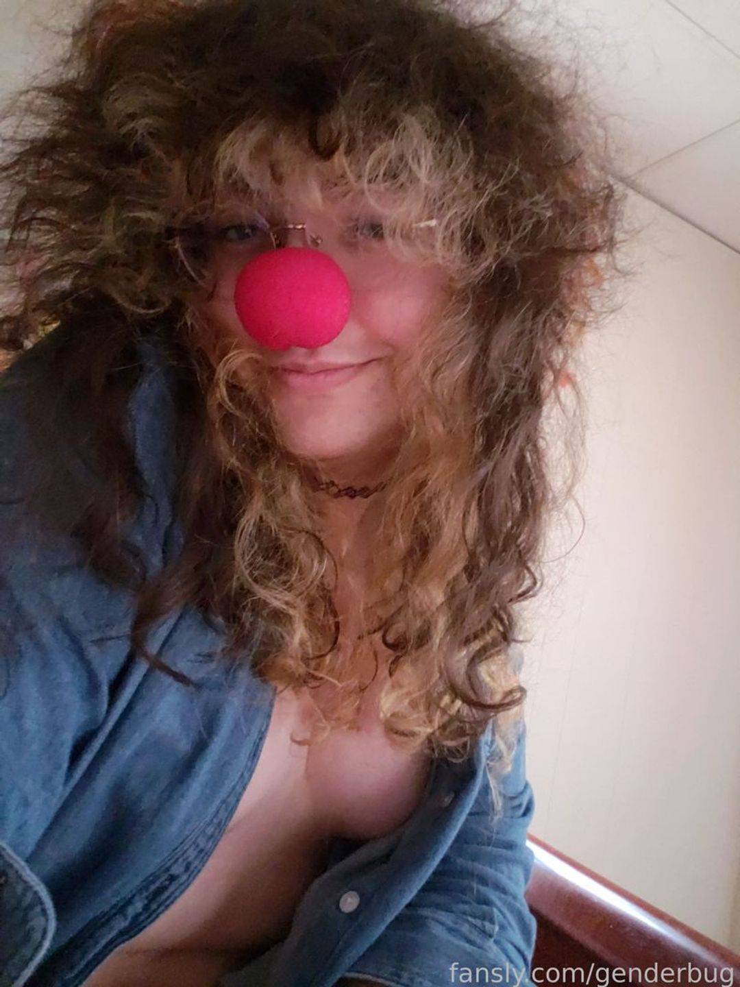 fansly ⚧️Clowngirl Cricket profile photo. ⚧️Clowngirl Cricket 24