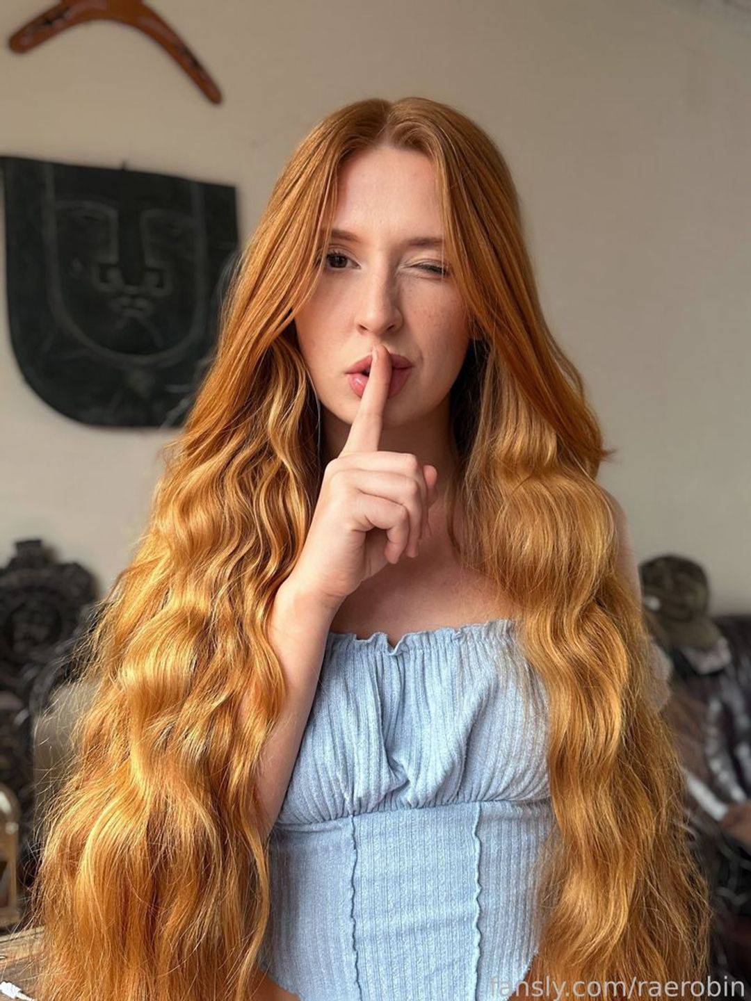 fansly raerobin profile photo. raerobin 29