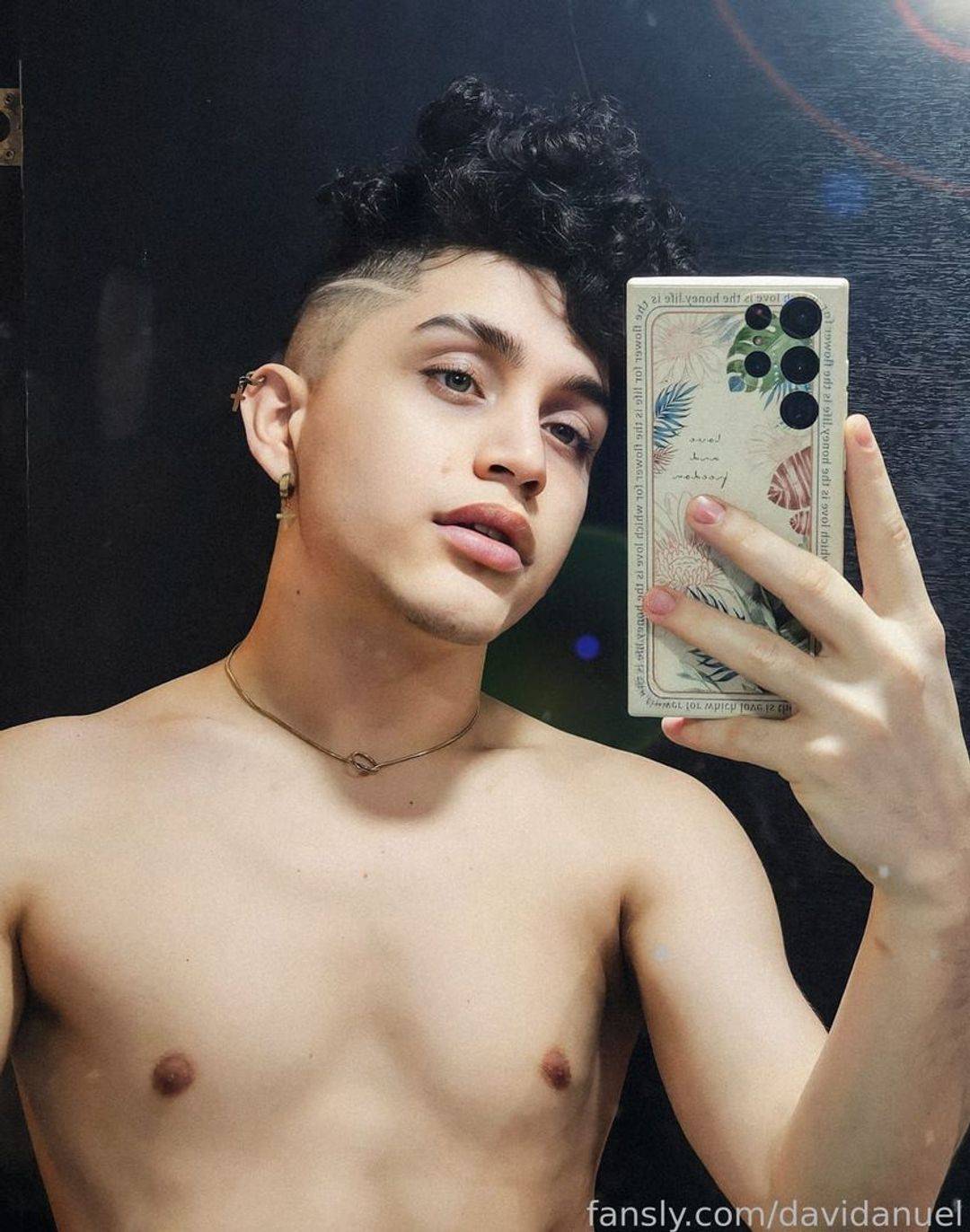 fansly davidanuel profile photo. davidanuel 21
