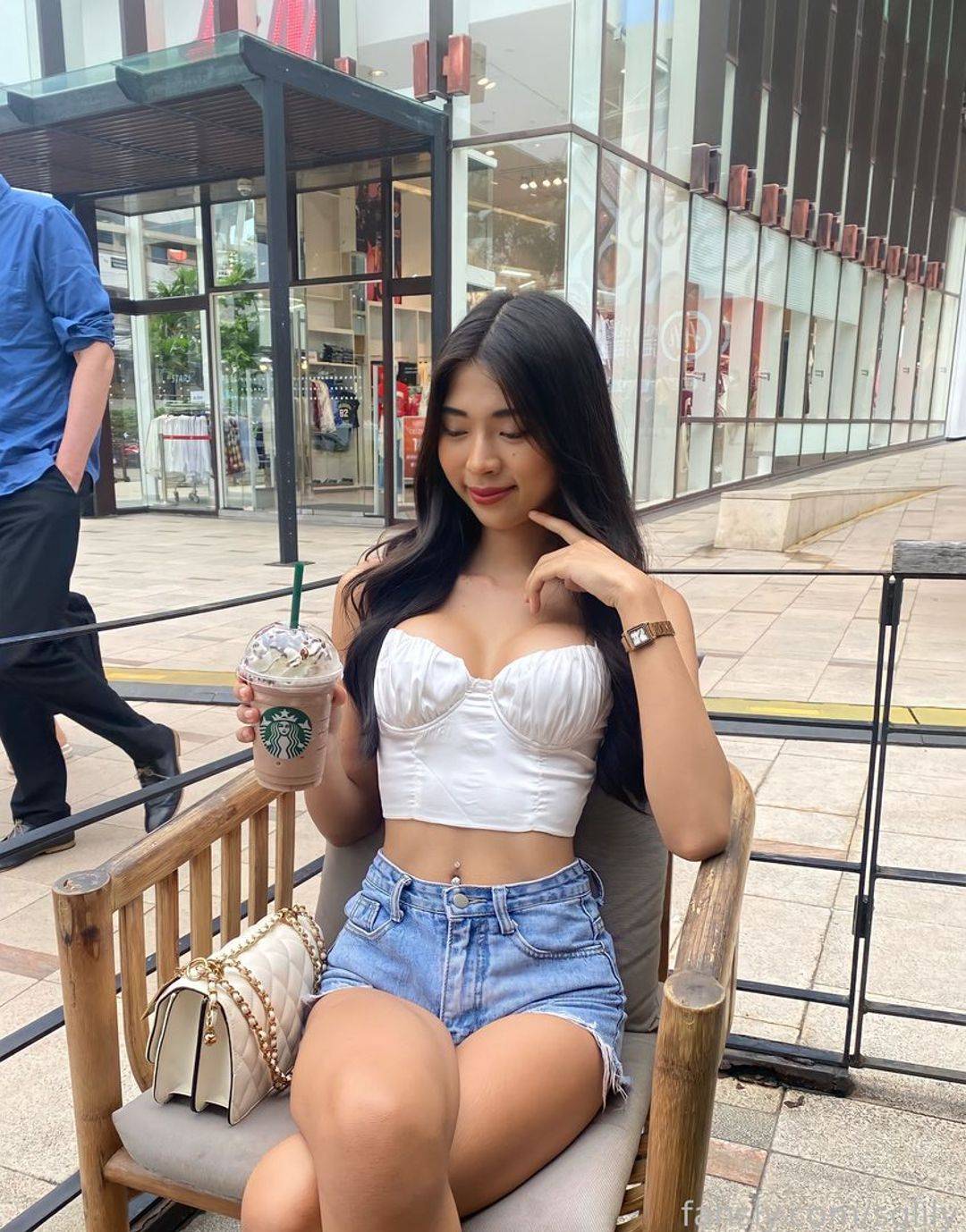 fansly sglily profile photo. sglily 18