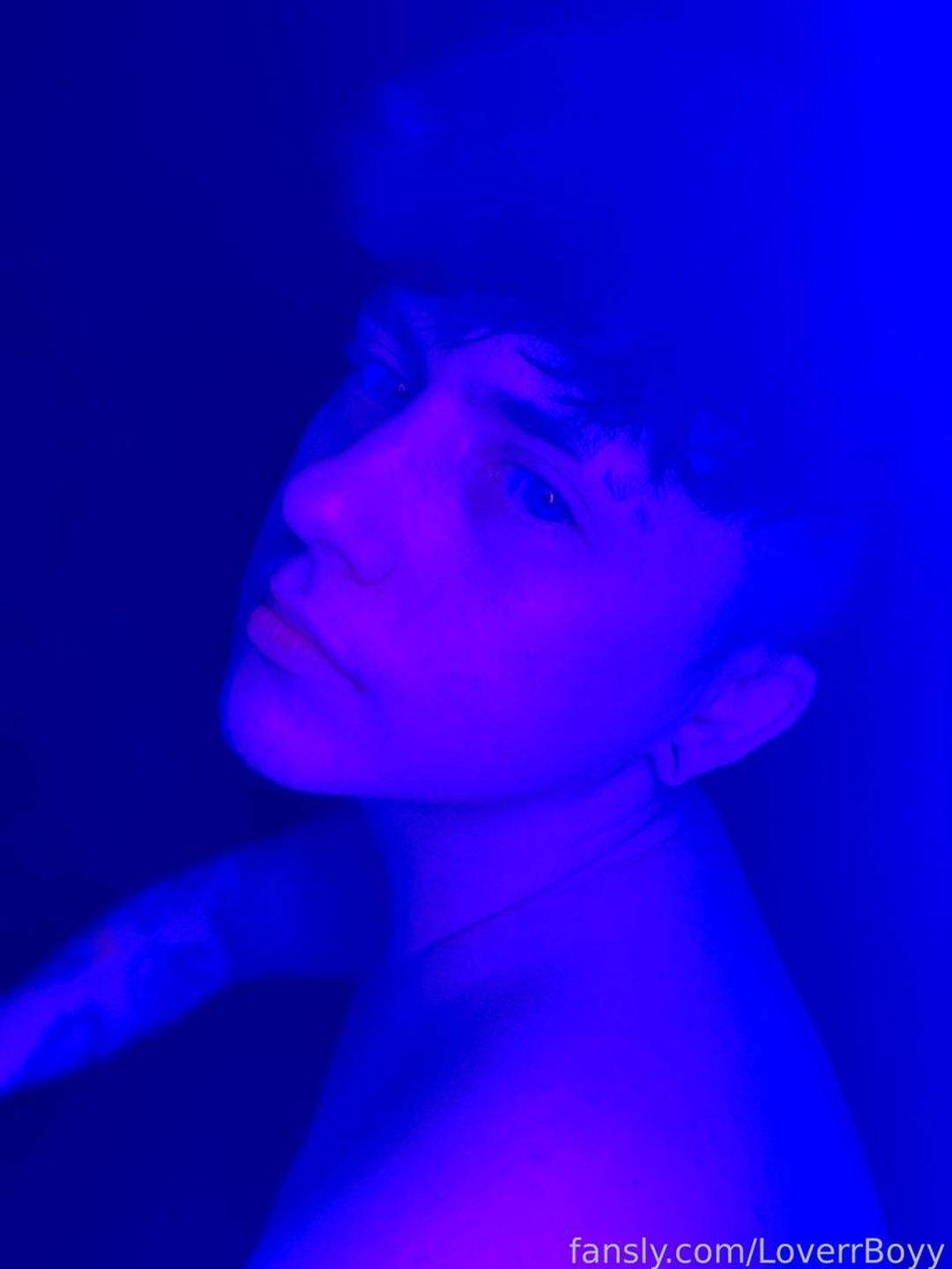 fansly LoverrBoyy profile photo. LoverrBoyy 8