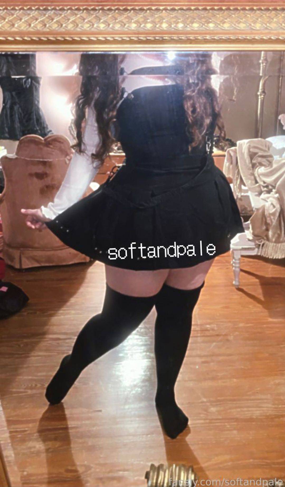 fansly soft and pale profile photo. soft and pale 26