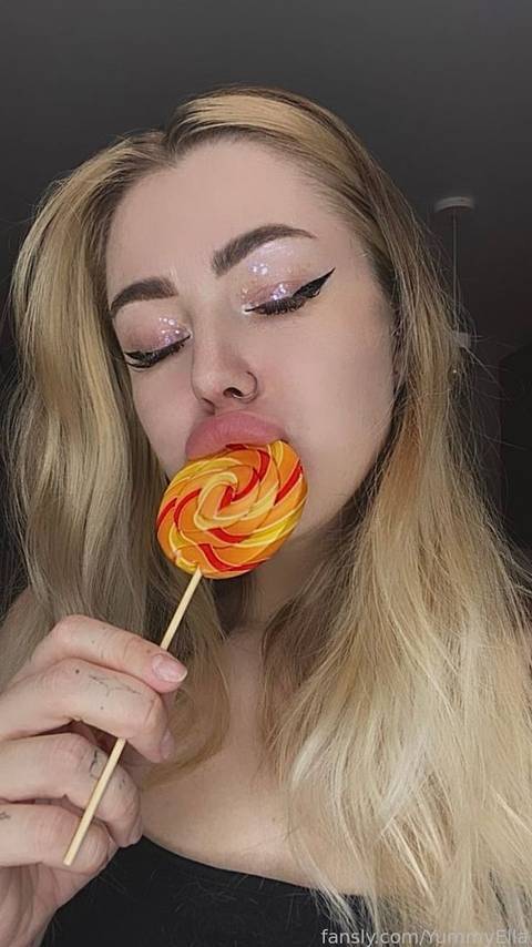 fansly Ella🔥 profile photo. Ella🔥 21