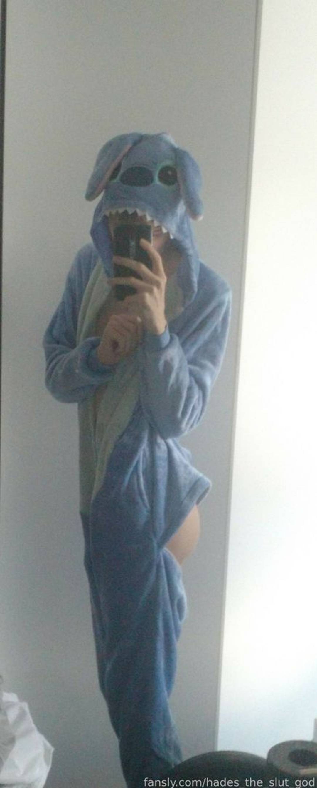 fansly hades_the_slut_god profile photo. hades_the_slut_god 30