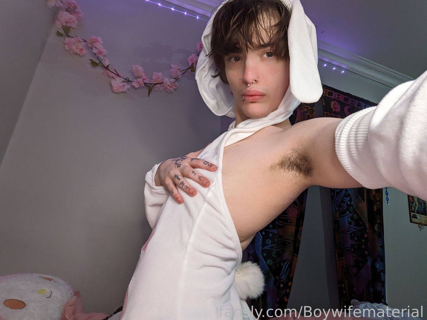 fansly boywifematerial profile photo. boywifematerial 25
