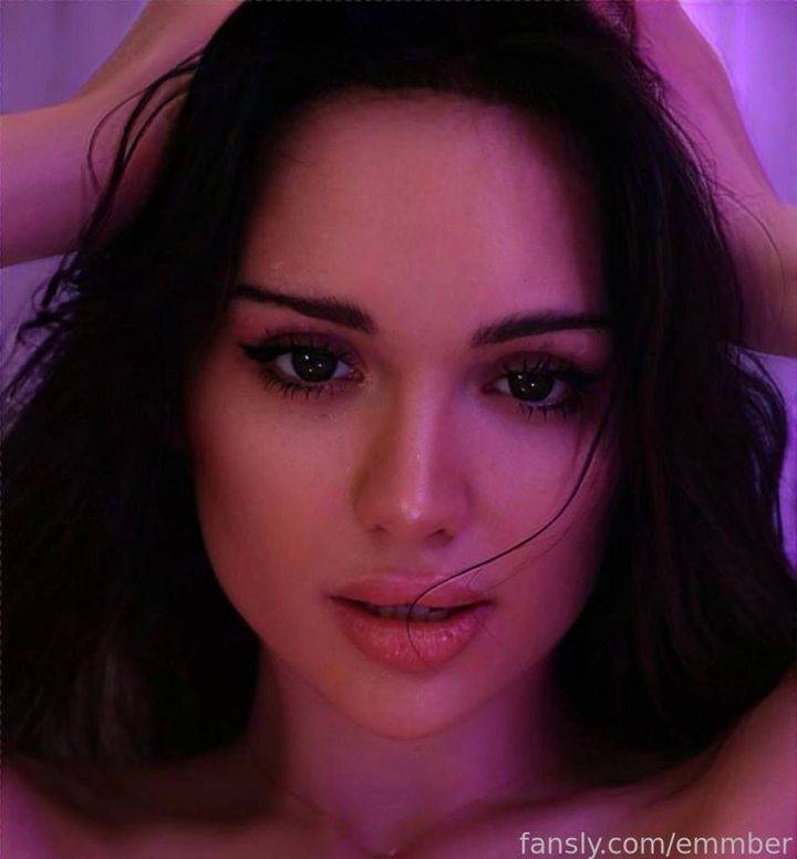 fansly Emmber Thorne  profile photo. Emmber Thorne  26