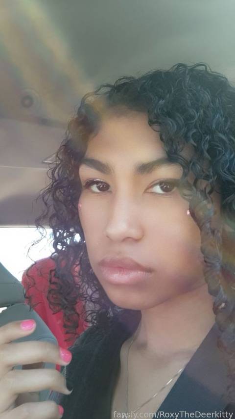 fansly ~RoxyLove~ profile photo. ~RoxyLove~ 25