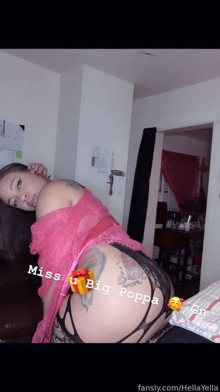 fansly Hella Yella profile photo. Hella Yella 32